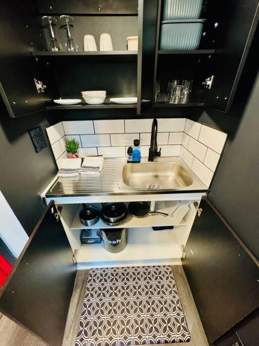 New Tiny Home Uptown フェニックス エクステリア 写真