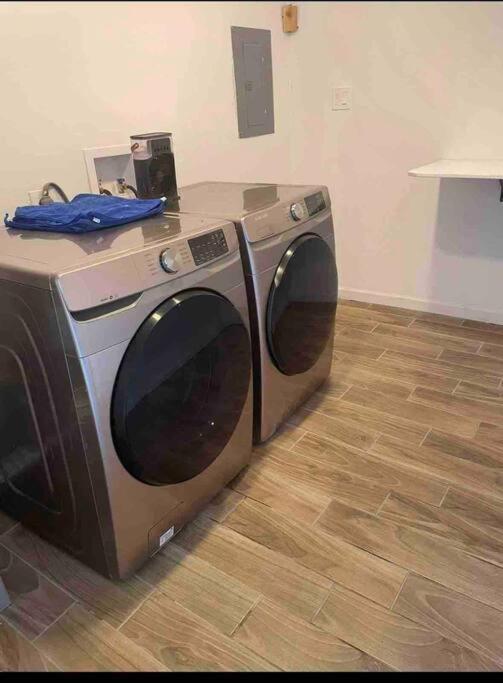 New Tiny Home Uptown フェニックス エクステリア 写真