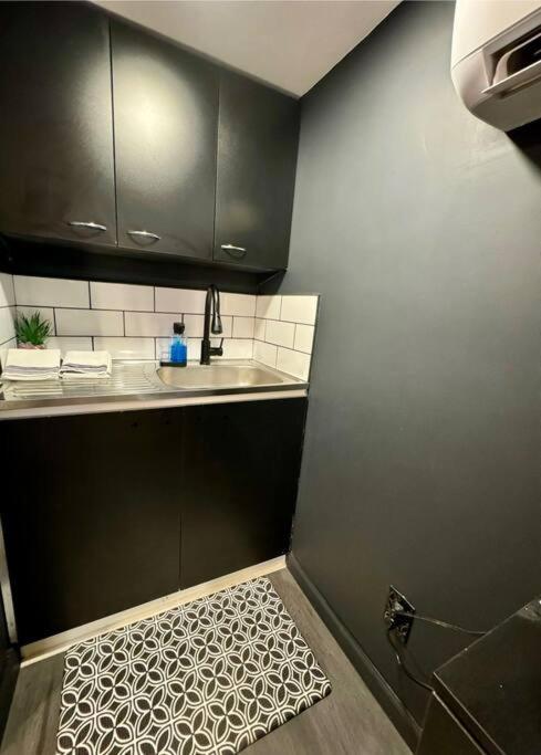 New Tiny Home Uptown フェニックス エクステリア 写真