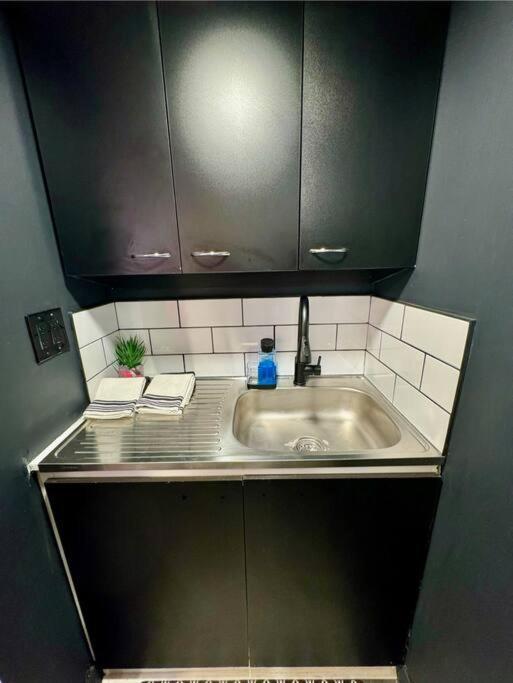 New Tiny Home Uptown フェニックス エクステリア 写真