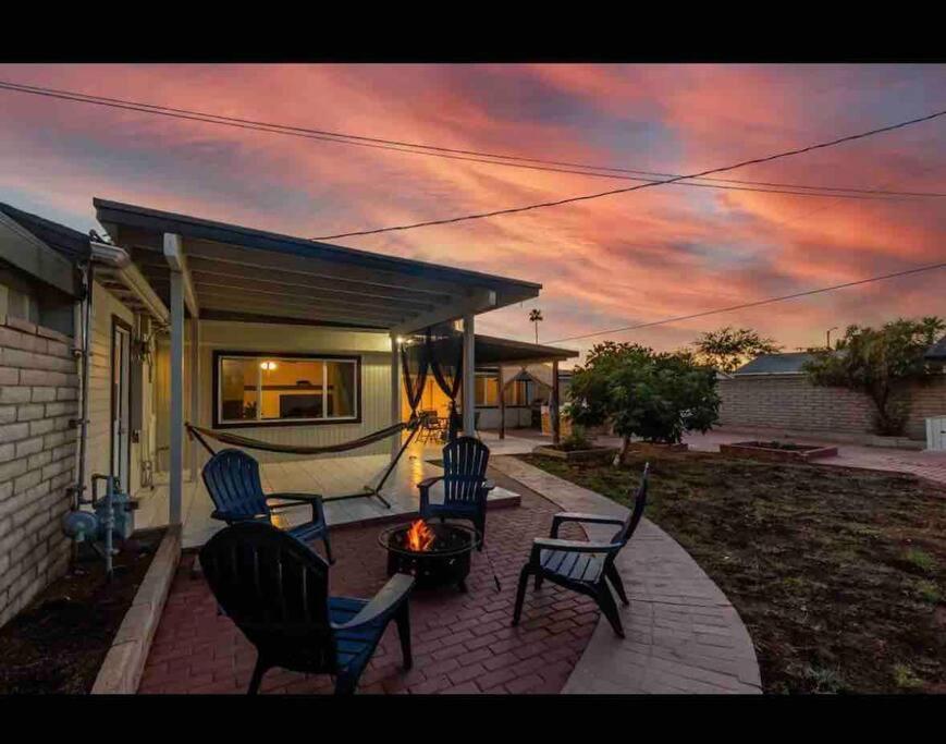 New Tiny Home Uptown フェニックス エクステリア 写真
